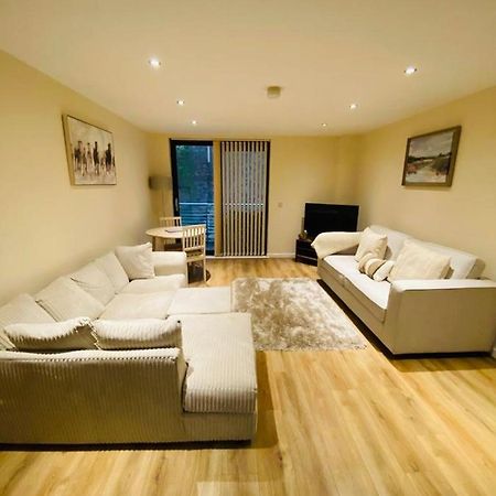 Liverpool City Centre Modern Apartment Fits 6 People Luaran gambar